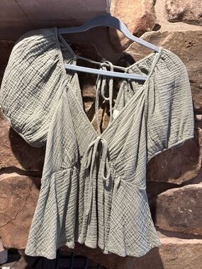 Women's Sage Green Textured Tie-Front Peplum Top